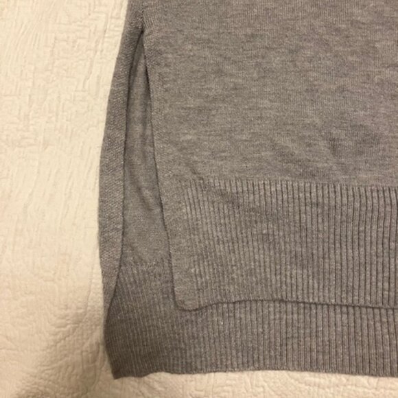 Super Soft Oversized Sweater - Picture 3 of 4